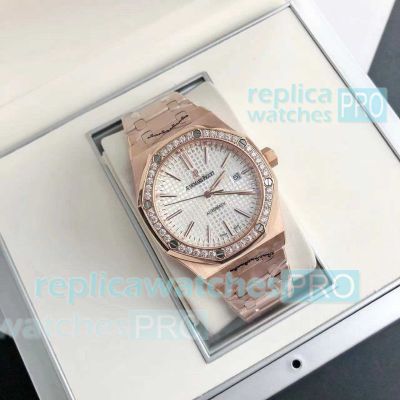 Replica Audemars Piguet Royal Oak Rose Gold White Face Diamond Bezel 41mm 